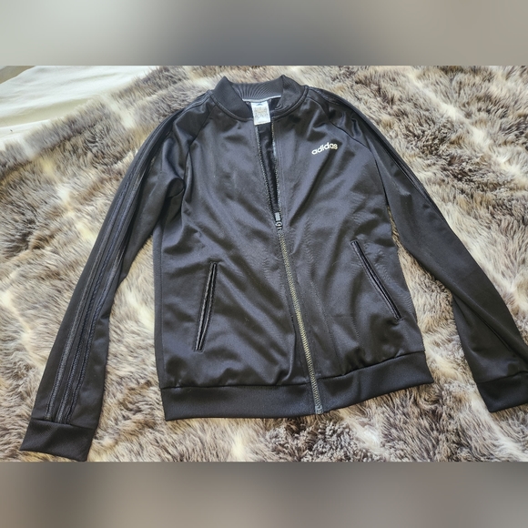 Adidas black vest - Picture 1 of 3